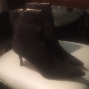Nice brown suede ankle boots with snakeskin